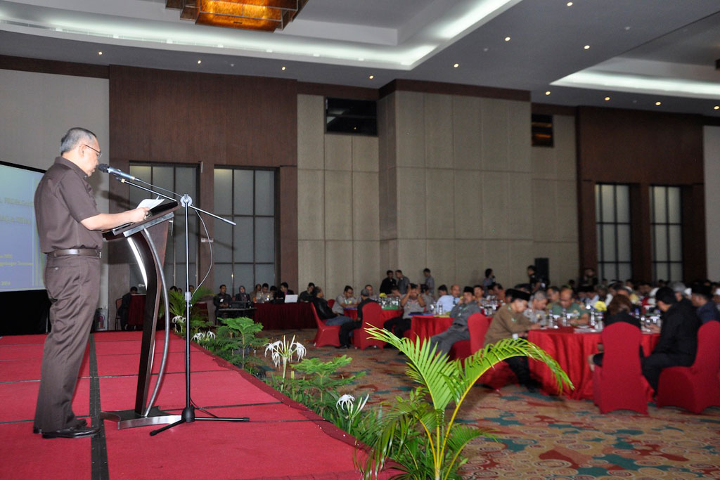 Seminar-Nasional-Pencegahan-Paham-Radikalisme-ISIS-di-Prov-Riau-1