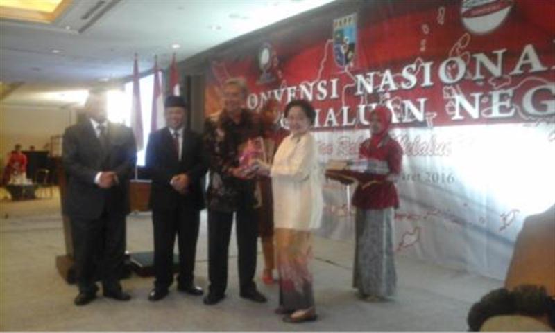 Megawati-Haluan Negara