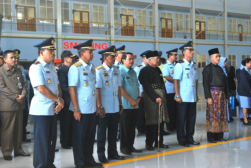 Permalink ke Sekda Prov Riau Hadiri Pengoperasian Skuadron Udara 16 Lanud Roesmin Nurjadin